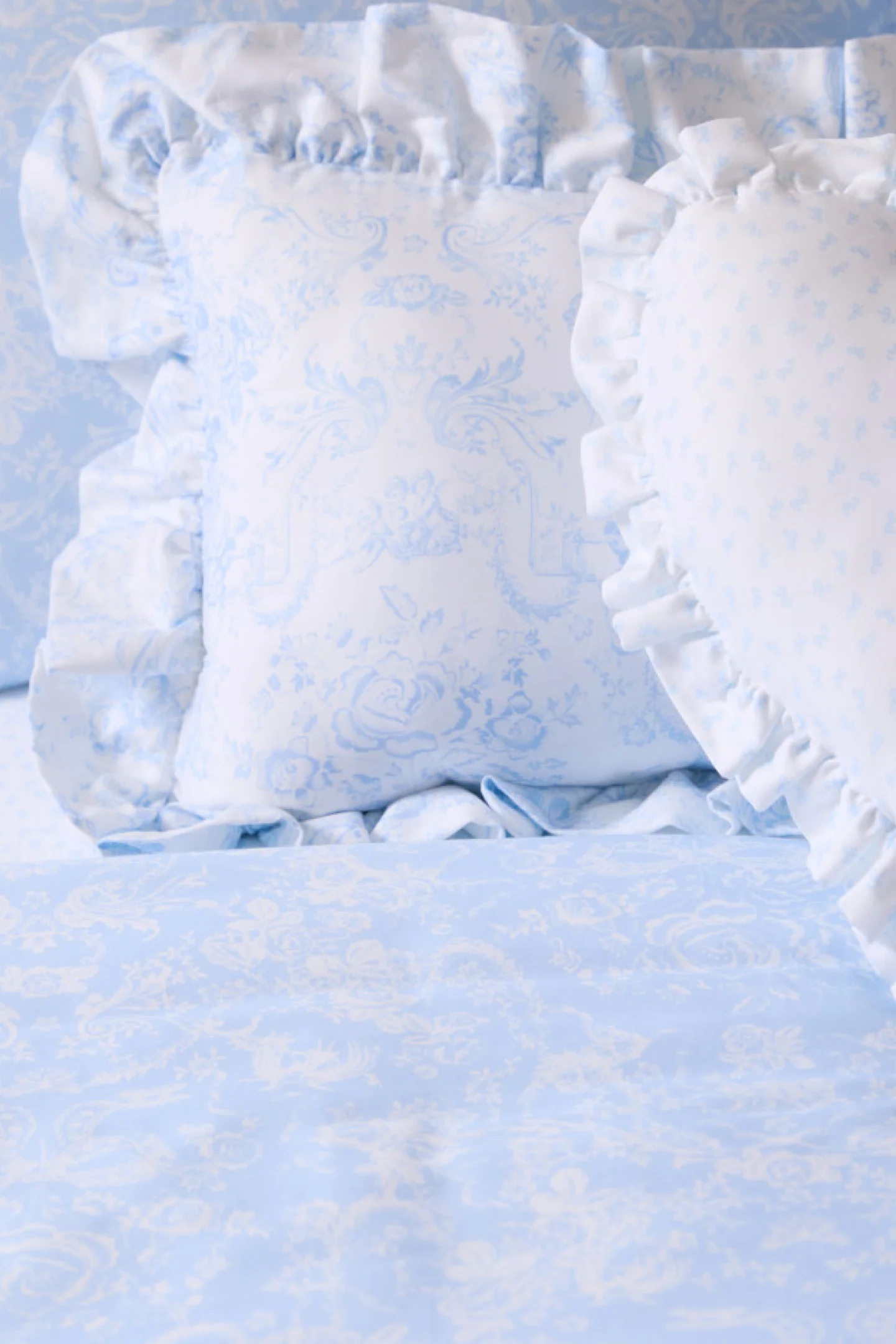 Floral Duvet Cover + Sham Set - Image 8