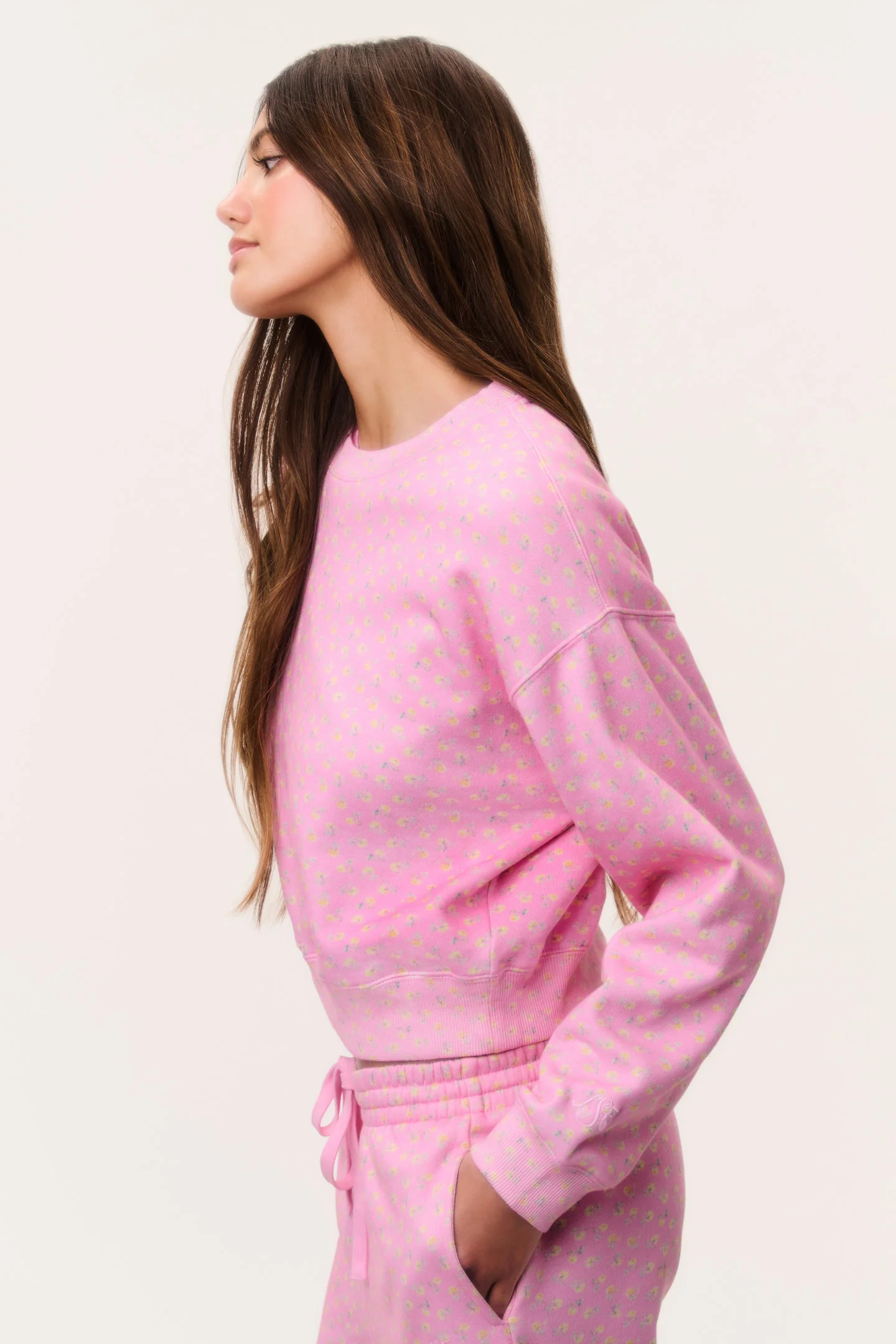 Emparo Cropped Ditsy Floral Pullover - Image 8