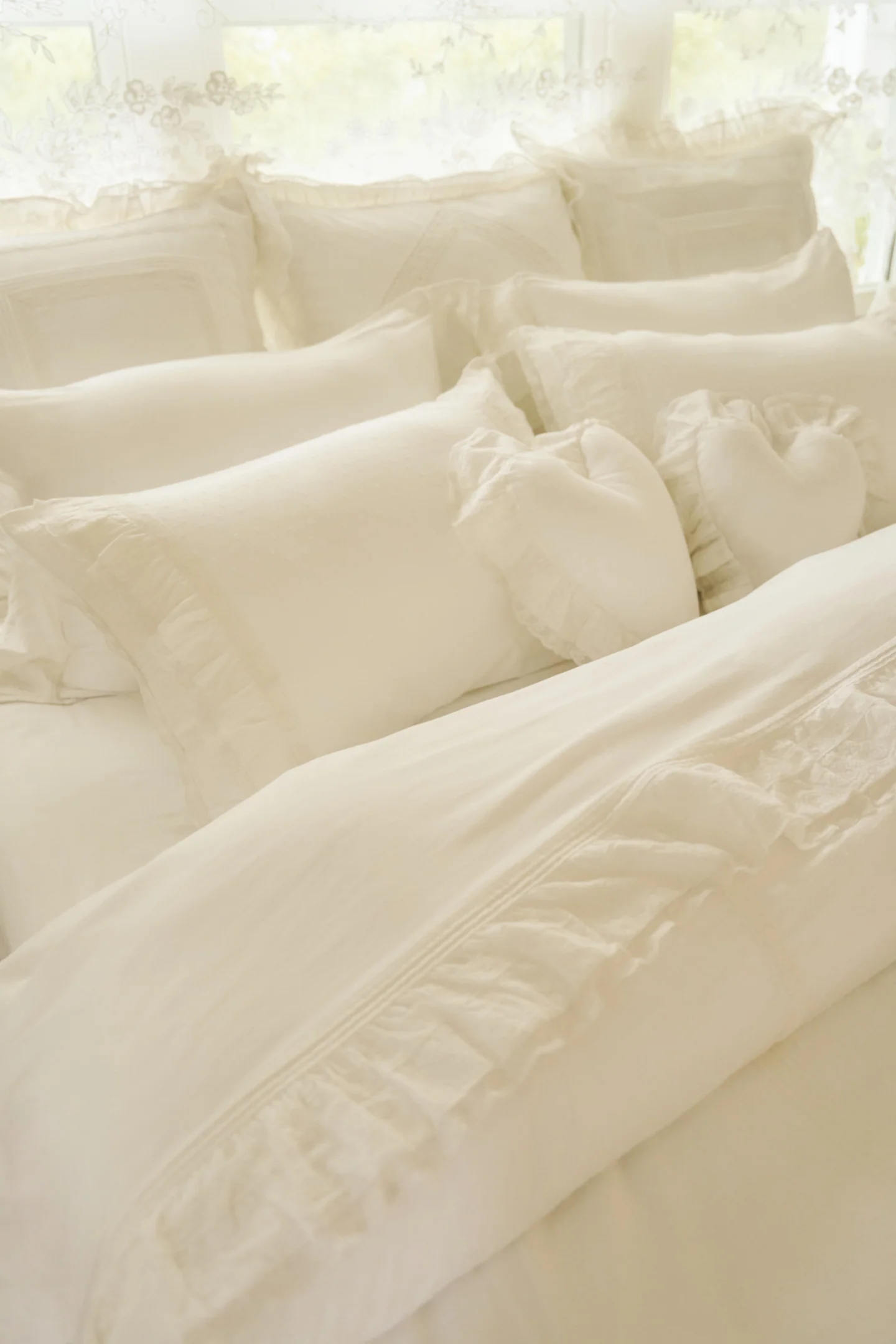 Victorian Sheet And Pillow Case Set - Image 4