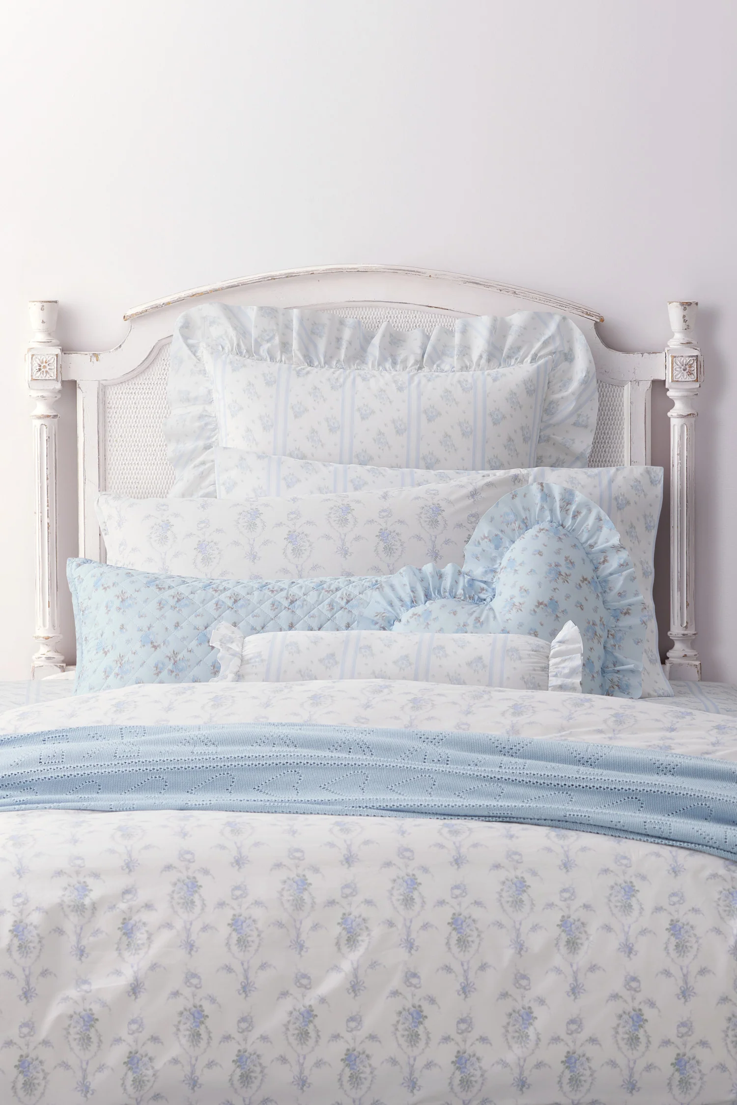 Pointelle Throw Blanket - Image 4