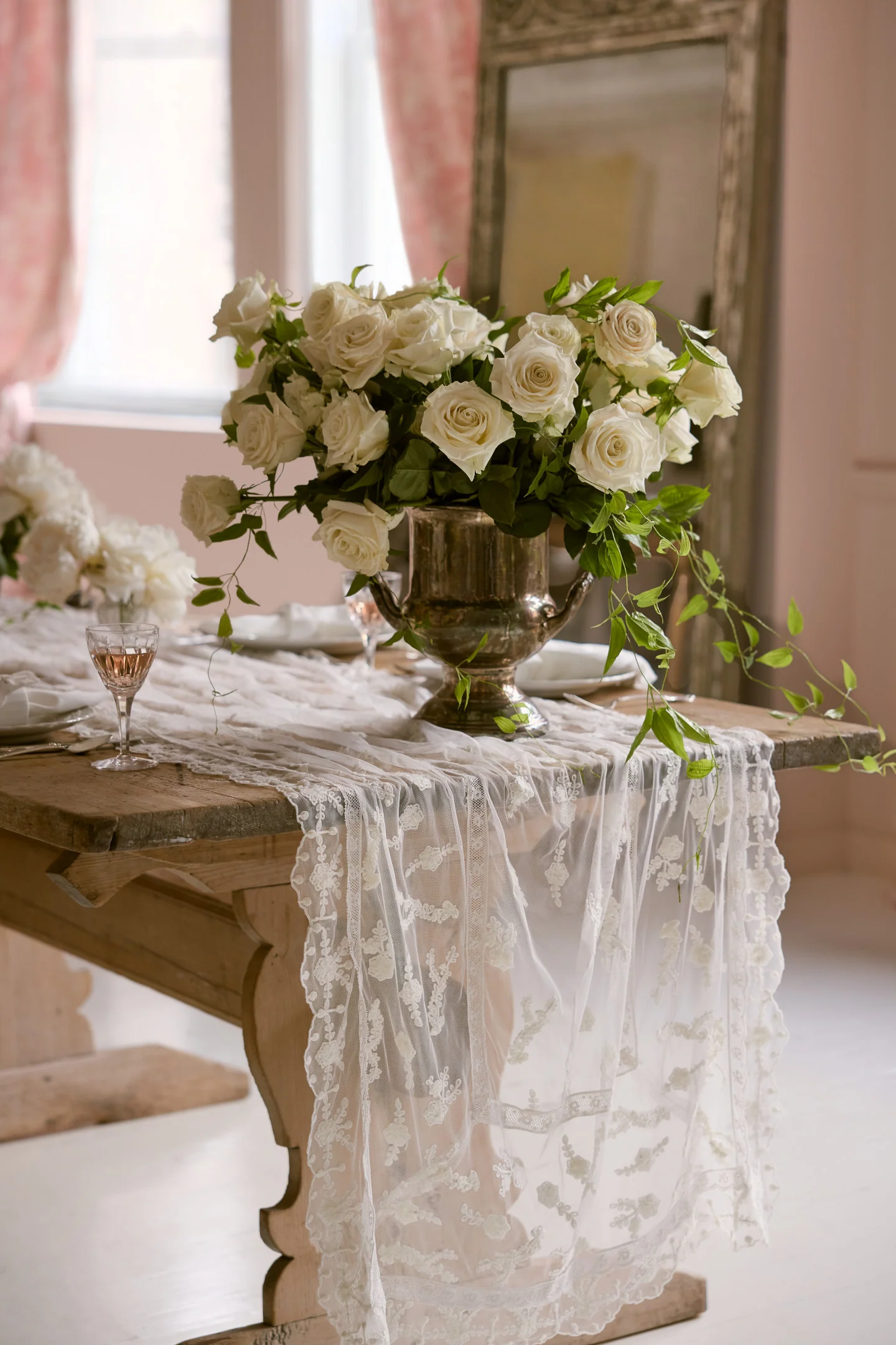Victorian Table Runner - Image 5